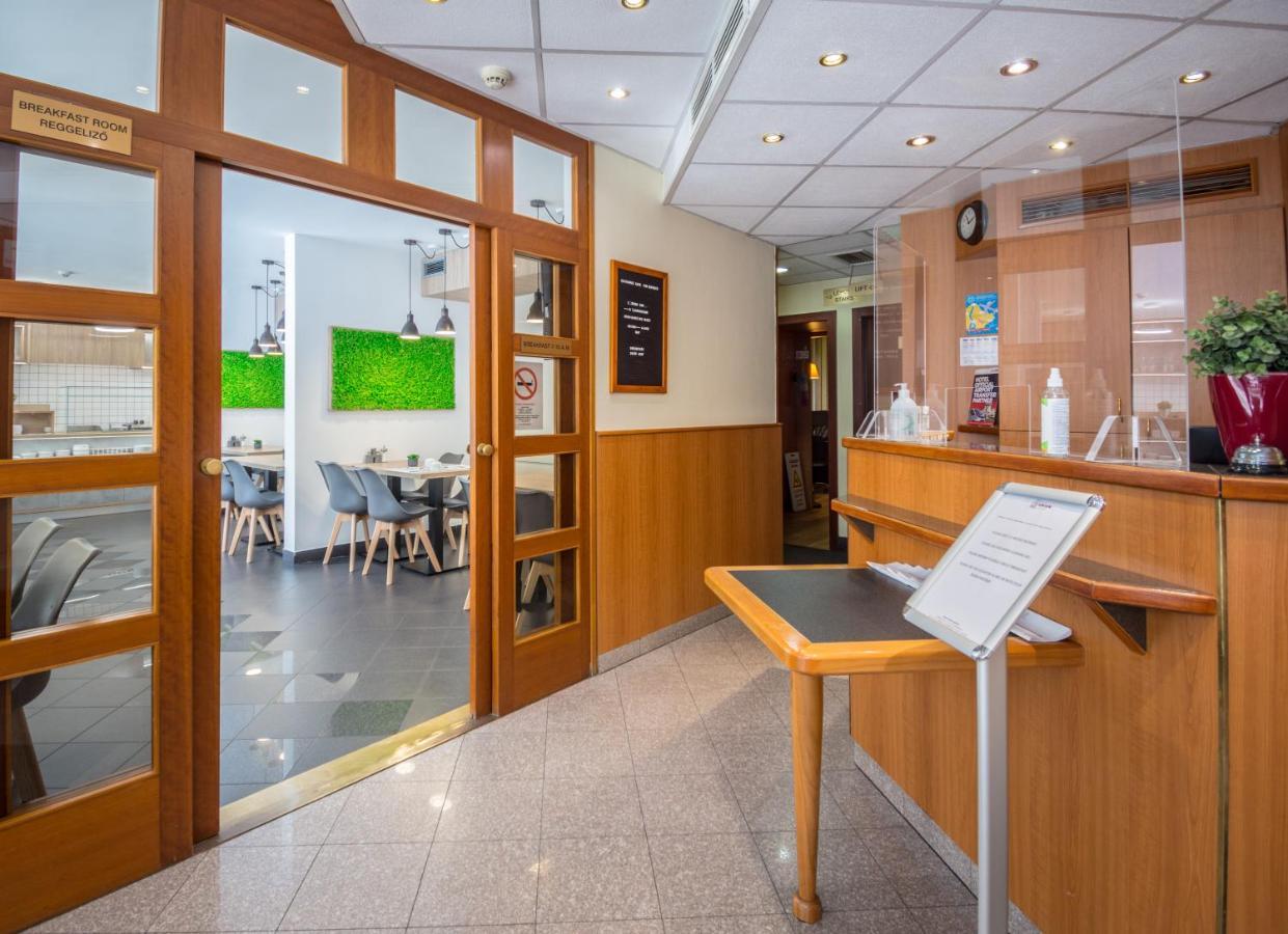 Hotel Orion Varkert Budapest Exterior photo