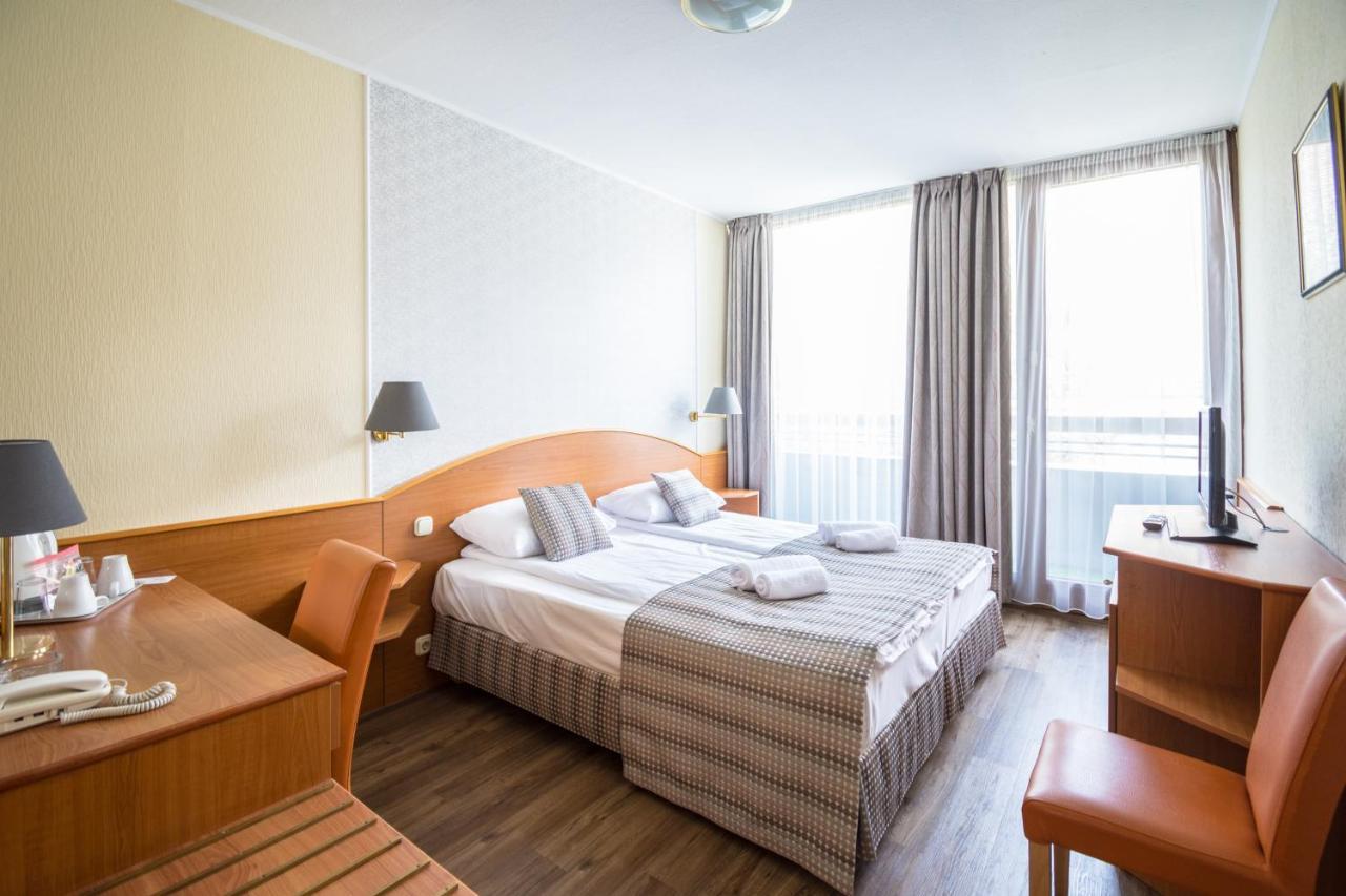 Hotel Orion Varkert Budapest Exterior photo