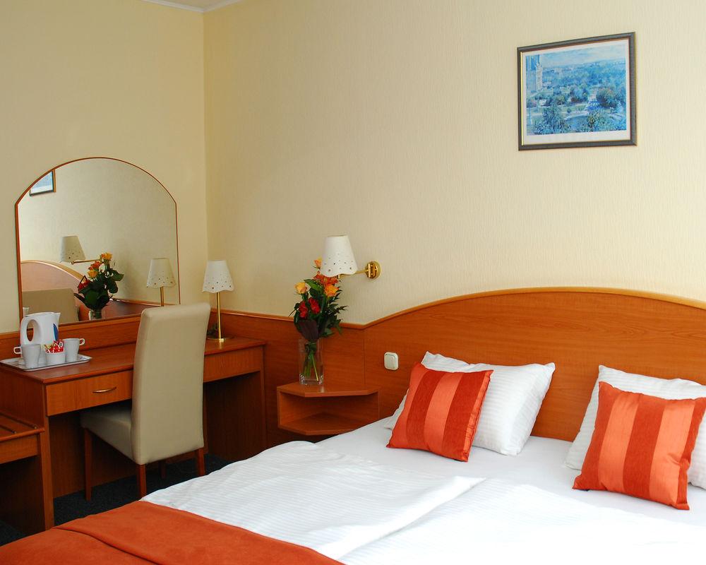 Hotel Orion Varkert Budapest Exterior photo