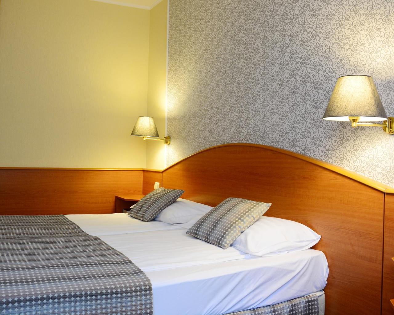 Hotel Orion Varkert Budapest Exterior photo